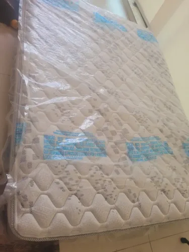 Colchao de casal de molas mais espuma