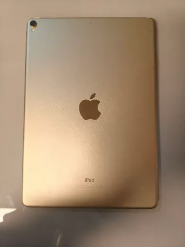 iPad Pro 10.5" (MQDX2LL/A)