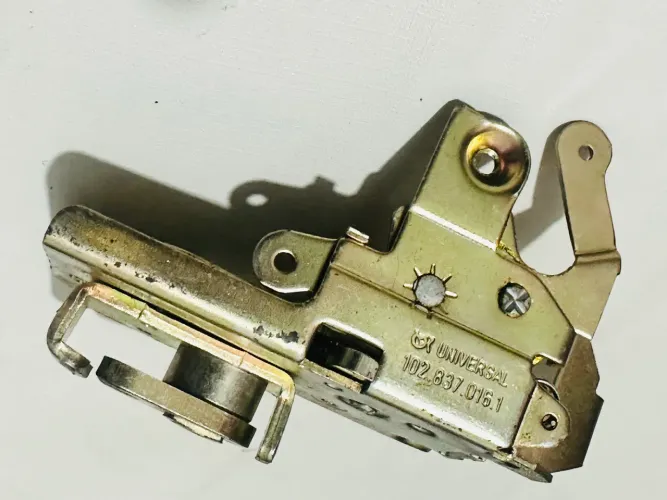 Fechadura Diant Direita Porta Variant Brasilia Fusca Após 1978 estoque antigo