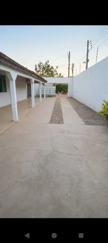 Casa espaçosa e ótima localização
