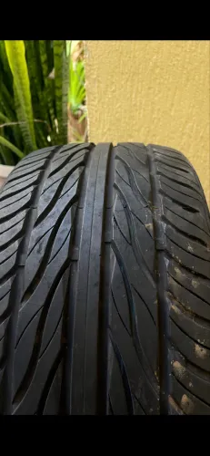 Pneu 225/30/20