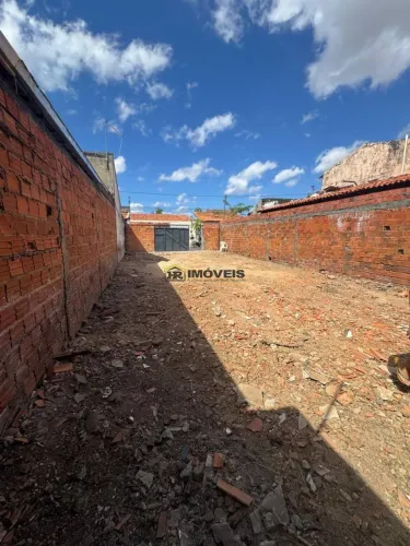 Terreno à venda no Planalto Uruguai