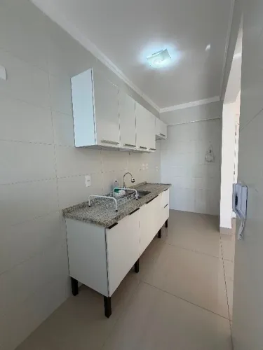 01 SUÍTE PARA ALUGAR! PRÉDIO NOVO LADO PRAIA, PISCINA NA COBERTURA - 01 VAGA R$ 2.800 PCTE