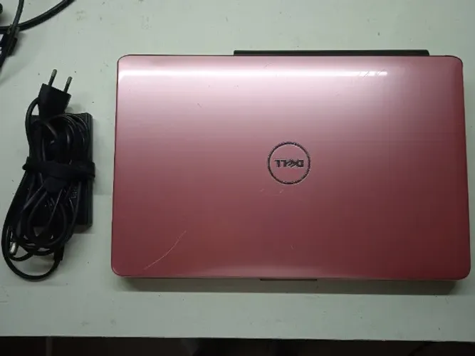 Notebook Dell Rosa com carregador original!