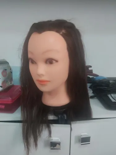 Cabeça de boneca manequim treino