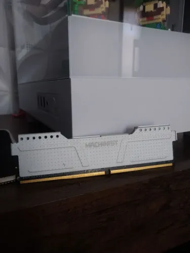 Memória Ram 8GB 2400mhz DDR4 MACHINIST Usada