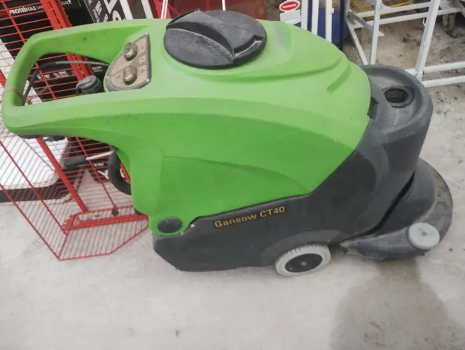 Máquina de limpeza 