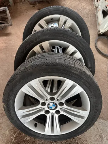Jogo de rodas originais bmw 320i aro 17 com pneus