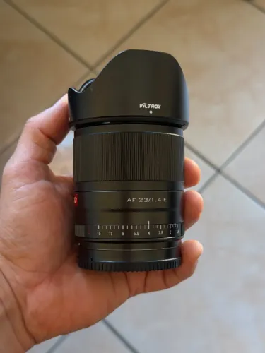 LENTE VILTROX AF 23mm f/1.4 APSC E-MOUNT
