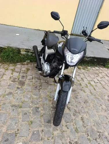 Vendo ou troco titan 150 2011