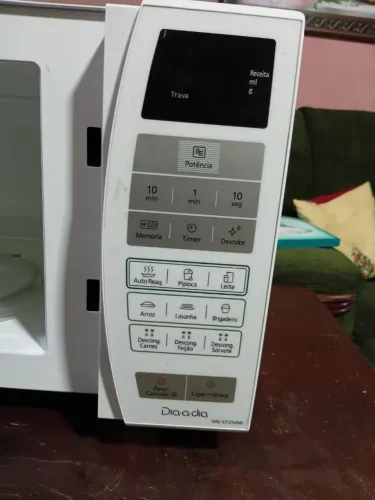 VENDO MICROONDAS PANASONIC 20 L