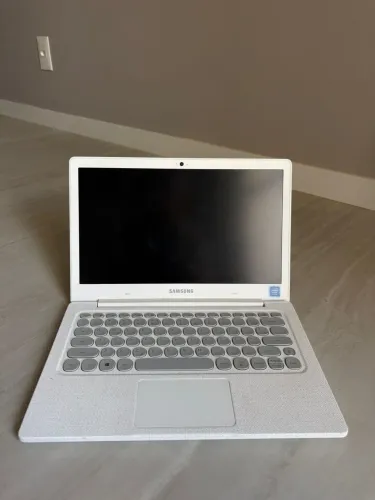 Notebook Samsung 14? Full HD - Celeron N4000 - Ideal para Estudos