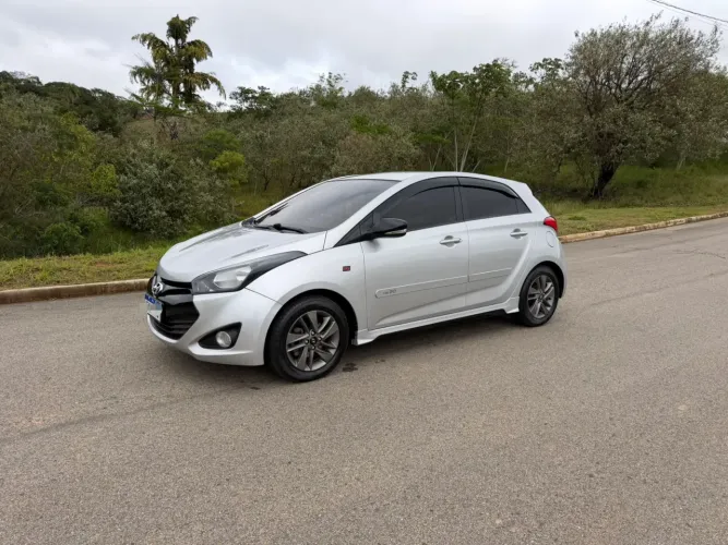 Hyundai HB20 Spicy 1.6 Flex 16V Aut. 2015