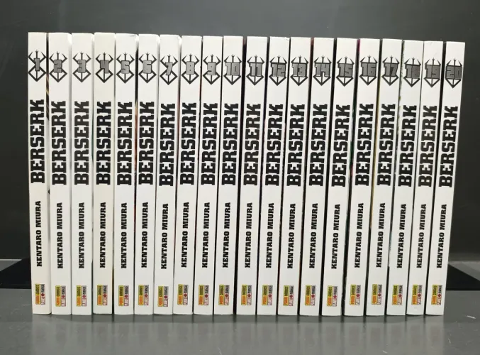 COLEÇÃO BERSERK EDIÇÃO DE LUXO