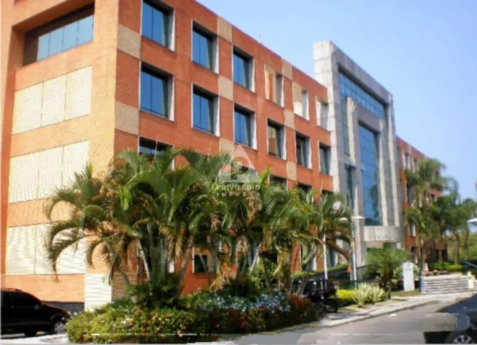 Sala comercial no Via Parque Offices - 1 sala , 1 Banheiro , 1 Vaga de garagem - Barra da