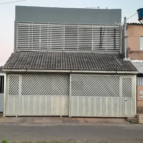 Vendo Sobrado no Roacho Fundo 2 Loja + apartamento 2q