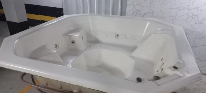 jacuzzi 