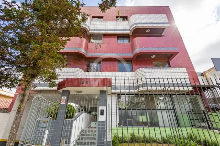 Venda de Apartamentos / Padrão na cidade de Curitiba