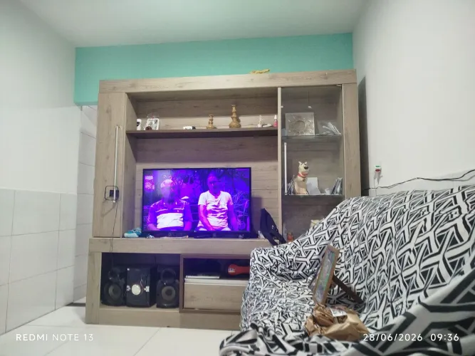 Estante de sala boa e barata só tô vendendo pq vou comprar um painel 