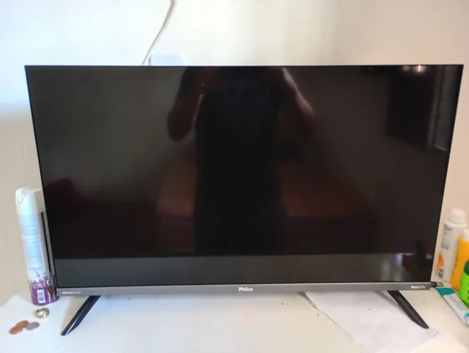 Vendo tv nova com nota fiscal na garantia de fábrica de um ano