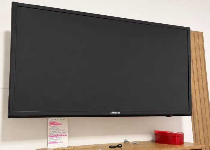 TV Samsung Smart TV LED 32" - Modelo UN32H4303