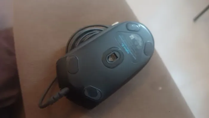 Mouse logitech g203 troco por outro mouse ou vendo(ler descrição)
