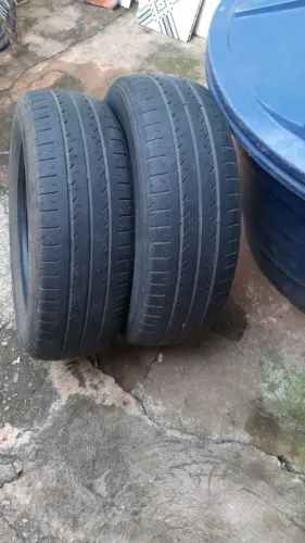 Vendo pneus sendo 1 Pirelli 2 Westlake medida 195/65 R15 65% da borracha