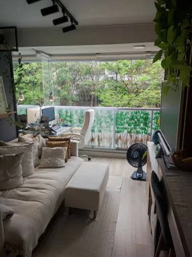 Apartamento para alugar com 1 dormitório no Morumbi Semi Mobiliado FL05