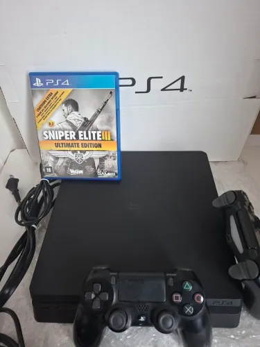 PS4 Slim 1TB + 2 Controles + Jogo