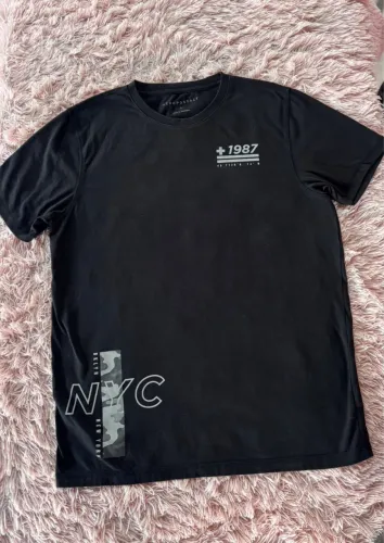 camiseta aeropostale preta g