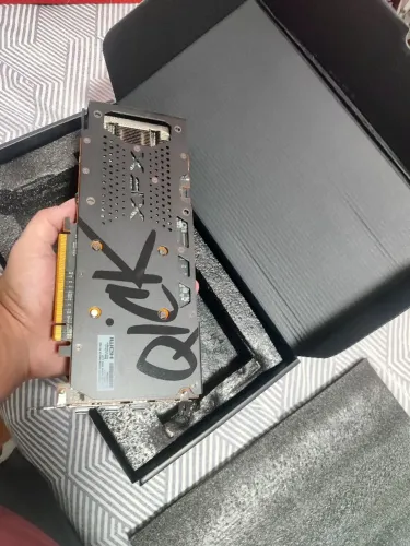 7600 xfx, 5 meses de uso