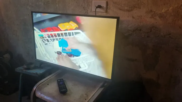 SmartTv Britânia 32 polegadas