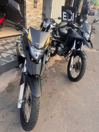 XRE 300 2023 MUITO NOVA