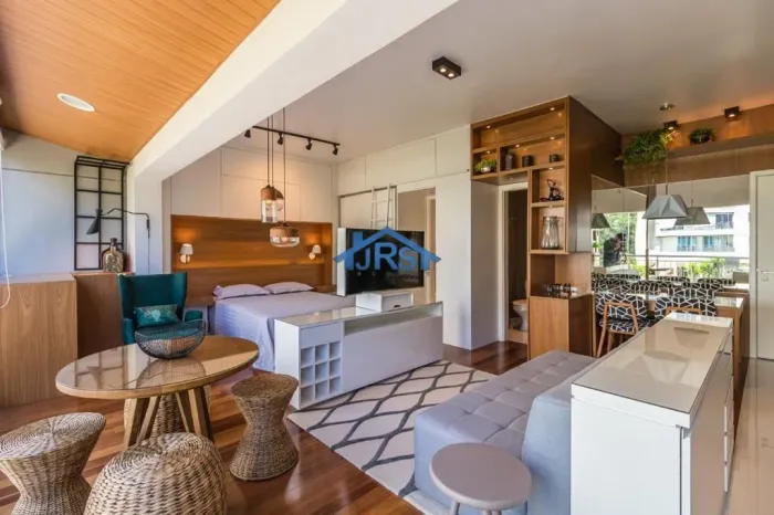 Estúdio à venda em Santana de Parnaíba, Alphaville, com 1 quarto, com 50 m²