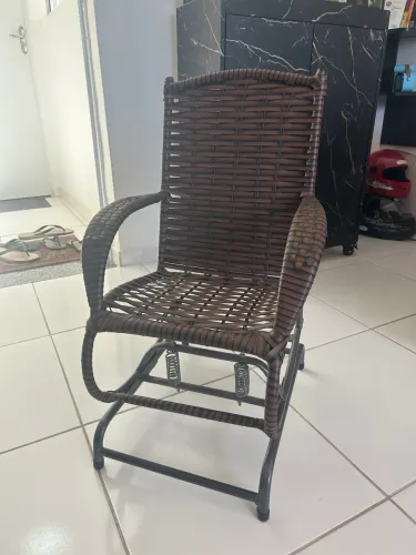 Cadeira de balanço infantil