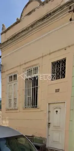 Casa de rua : / Residencial / Santa Teresa