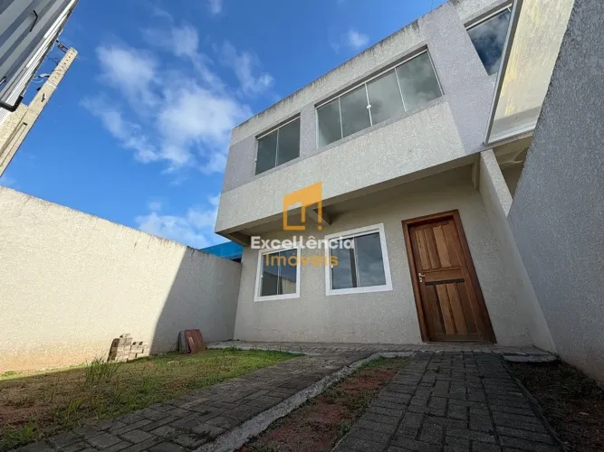 Sobrado novo a venda em Guaratuba