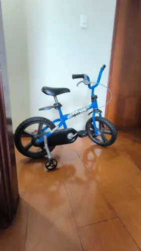 Bicicleta aro 14 + patinete infantil 