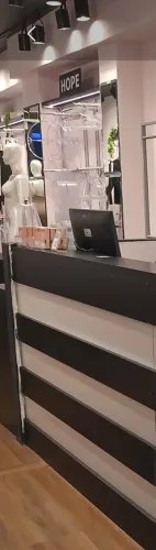 Balcão 1 Módulo MDF Preto e Branco Nichos, Porta e Armário
