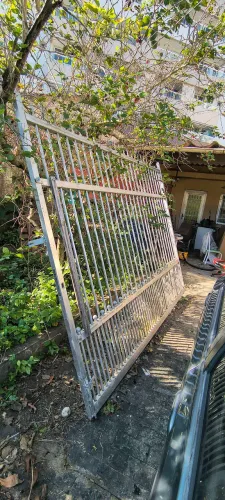 Portão de correr 3,00x2,35 m - Alumínio