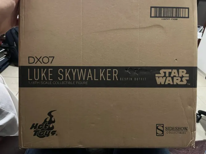 Hot Toys - Luke Skywalker Bespin Outfit