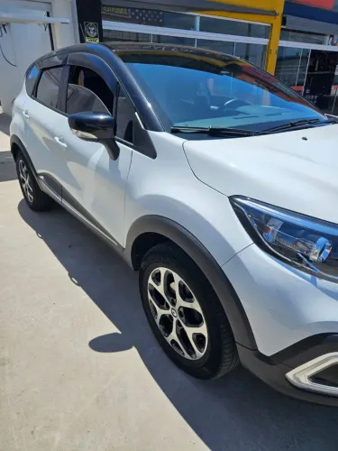 Renault Captur Intense 1.3 TB 16V Flex 5P AUT 2022