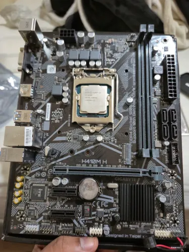 Kit Upgrade Intel 10ª i3 10100 + Placa Mãe H410M-H