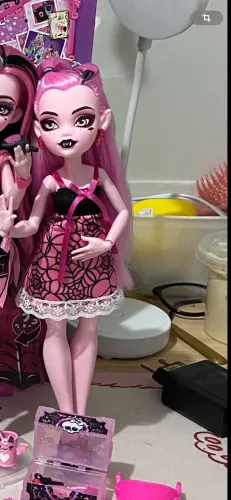 Monster hight draculaura