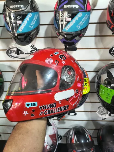 Capacete tamanho 54
