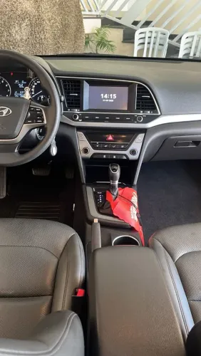 Hyundai Elantra 2.0 16V Flex Aut. 2018