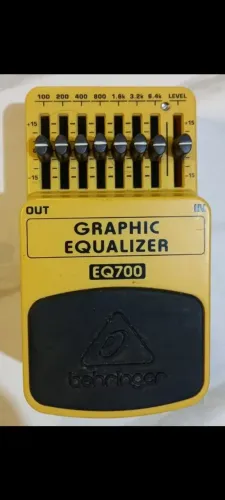 Pedal behringer EQ700