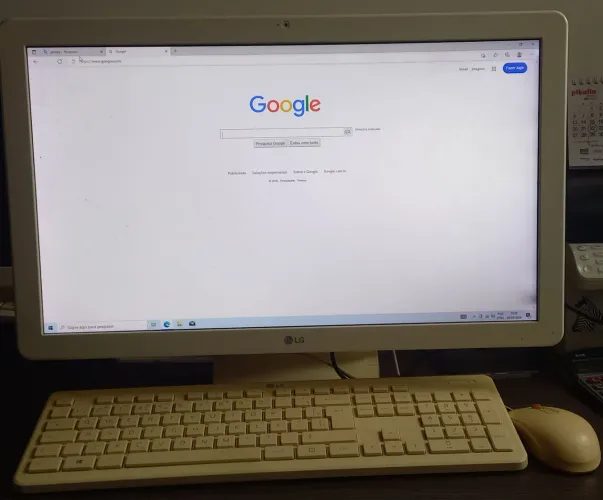 All in one Lg 22v 240