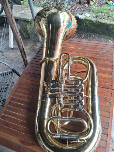 Tuba parrot 4/4