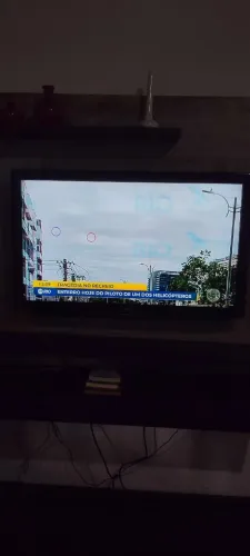 Vendo TV LG 42 polegadas Full HD, modelo 42LD460, funcionando perfeitamente.